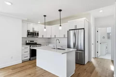 Kitchen - 144 E Chambord Ct S, Sandy, UT 84070 photo 2 of 5
