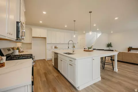 Kitchen - 2989 N Lone Pine St #633, Eagle Mountain, UT 84005 photo 1 of 2