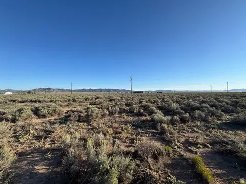 2341 E Castle Ave, Beryl, UT 84714 photo 5