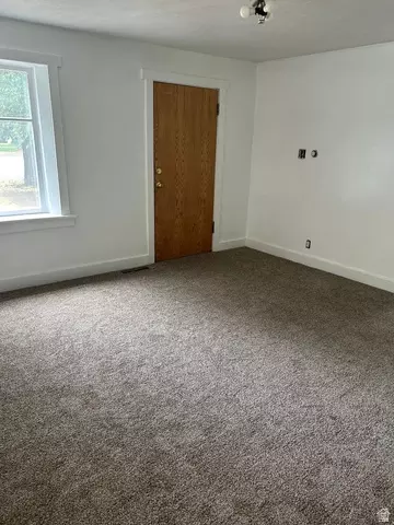 Living - 231 N 100 W, Springville, UT 84663 photo 3 of 5