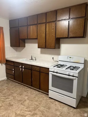Kitchen - 231 N 100 W, Springville, UT 84663 photo 4 of 4