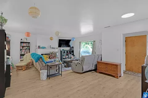 Living - 231 N 100 W, Springville, UT 84663 photo 2 of 5