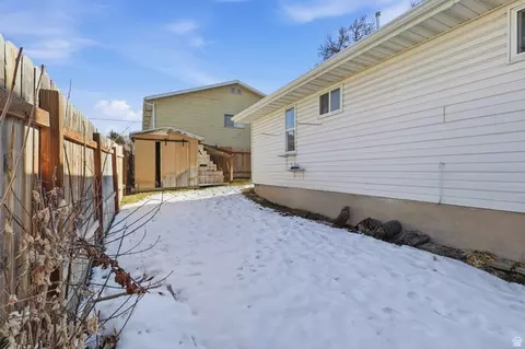 Exterior - 454 N 400 E, Logan, UT 84321 photo 2 of 4