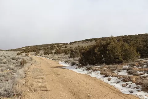 3215 E Little Valley Rd, Vernal, UT 84078