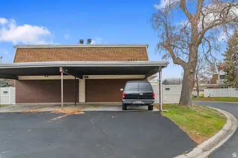 Exterior - 5974 S Sultan Cir E, Murray, UT 84107 photo 3 of 5