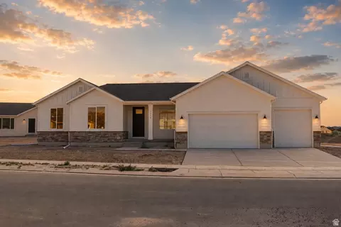 2406 E Morning Glory Way #428, Eagle Mountain, UT 84005