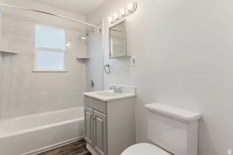 Bath - 338 E 200 S, Clearfield, UT 84015 photo 2 of 3