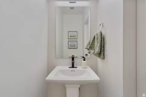 Bath - 1358 N 1360 E #28-108, Payson, UT 84651 photo 1 of 3