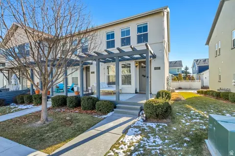 6193 W Birch Run Rd S, South Jordan, UT 84009