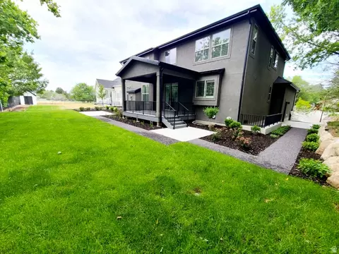 Exterior - 2724 E Mount Jordan Rd, Sandy, UT 84092 photo 4 of 5