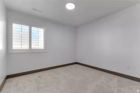 Bedroom - 2724 E Mount Jordan Rd, Sandy, UT 84092 photo 3 of 6