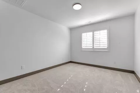 Bedroom - 2724 E Mount Jordan Rd, Sandy, UT 84092 photo 4 of 6