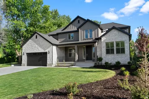 Exterior - 2724 E Mount Jordan Rd, Sandy, UT 84092 photo 3 of 12
