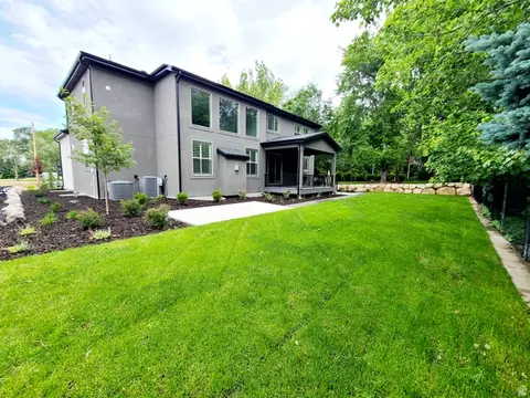 Exterior - 2724 E Mount Jordan Rd, Sandy, UT 84092 photo 3 of 5