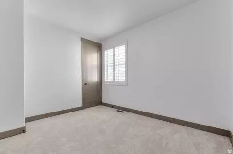 Bedroom - 2724 E Mount Jordan Rd, Sandy, UT 84092 photo 2 of 6