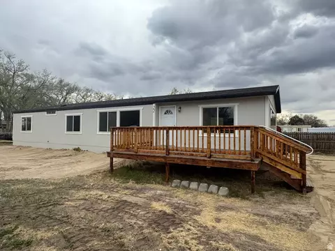 22 S 400 E, Myton, UT 84052