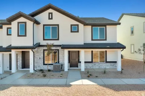 2164 S Wolverine Way #2450, Washington, UT 84780