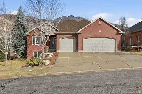 5538 S Elderberry Ct, Ogden, UT 84403