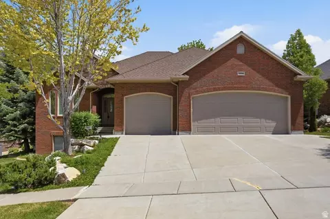 5538 S Elderberry Ct, Ogden, UT 84403