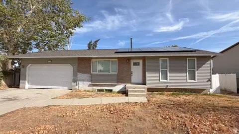 6614 W King Valley Dr S, West Valley City, UT 84128