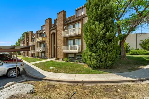 88 W 50 S #B5, Centerville, UT 84014