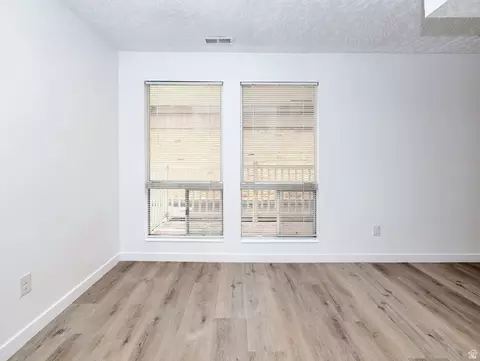 Living - 1165 Edgewood Dr, Ogden, UT 84403 photo 3 of 9