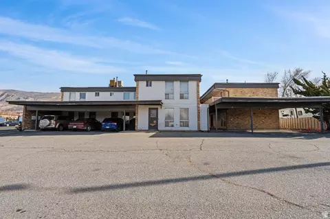 Exterior - 1165 Edgewood Dr, Ogden, UT 84403 photo 5 of 6