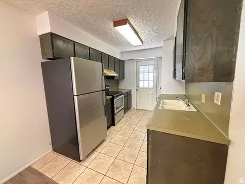 Kitchen - 1165 Edgewood Dr, Ogden, UT 84403 photo 4 of 6