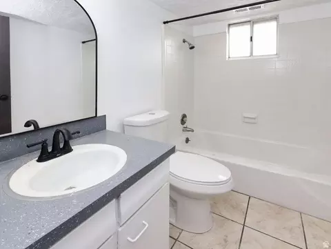 Bath - 1165 Edgewood Dr, Ogden, UT 84403 photo 1 of 2