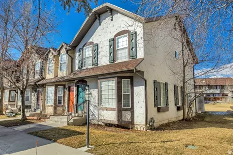 70 S Geneva Dr W, Midway, UT 84049