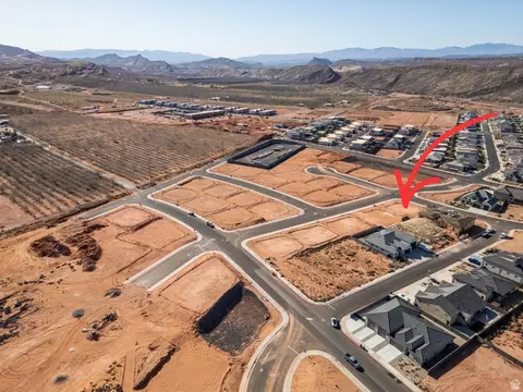 5056 W 2040 S, Hurricane, UT 84737