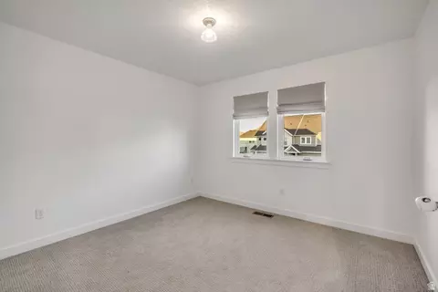 Bedroom - 1058 S Lilac Way, Mapleton, UT 84664 photo 4 of 6