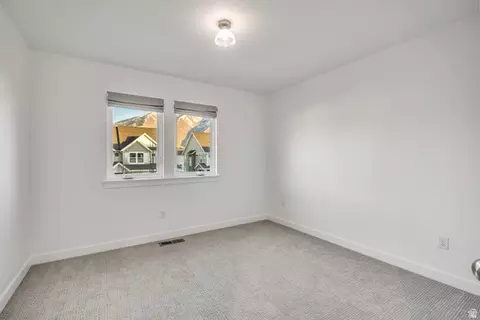 Bedroom - 1058 S Lilac Way, Mapleton, UT 84664 photo 2 of 6