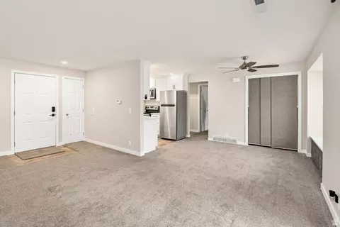 Living - 875 E Arrowhead Ln S #47, Murray, UT 84107 photo 2 of 4