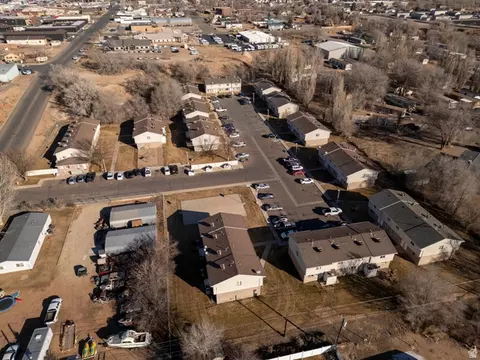 275 S 300 E, Roosevelt, UT 84066