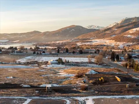 Undisclosed, Eden, UT 84310 photo 4
