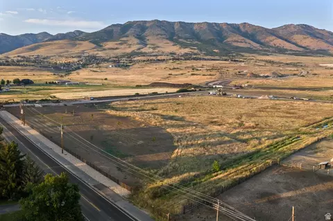 Undisclosed, Eden, UT 84310 photo 8
