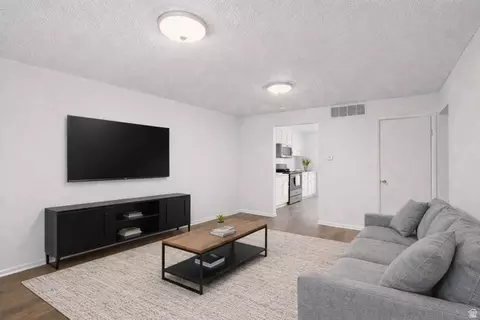 52 W 1425 N, Sunset, UT 84015