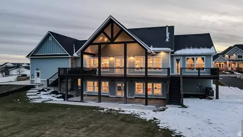 9712 N Vande Way #215, Eagle Mountain, UT 84005