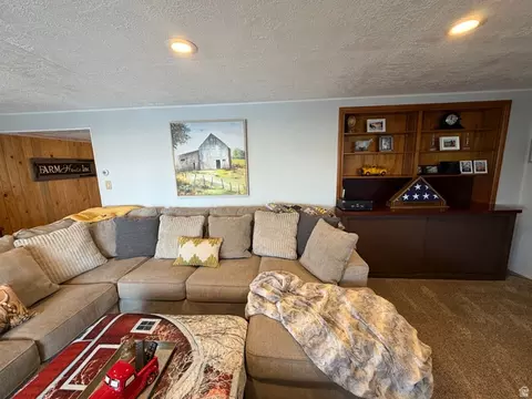 Living - 2550 S Peach St E, Perry, UT 84302 photo 8 of 8