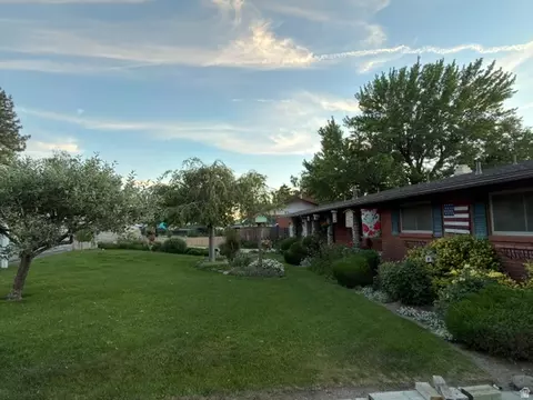 Exterior - 2550 S Peach St E, Perry, UT 84302 photo 3 of 10