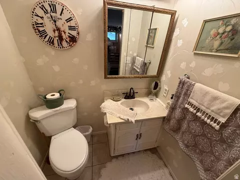 Bath - 2550 S Peach St E, Perry, UT 84302 photo 3 of 5