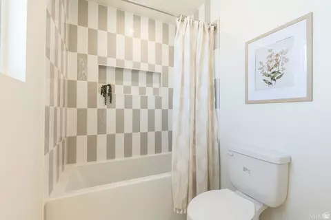 Bath - 2914 E Chapman Cir, Washington, UT 84780 photo 4 of 6