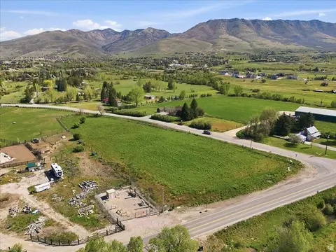 Undisclosed, Eden, UT 84310 photo 6