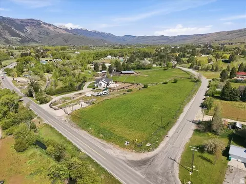 Undisclosed, Eden, UT 84310 photo 5