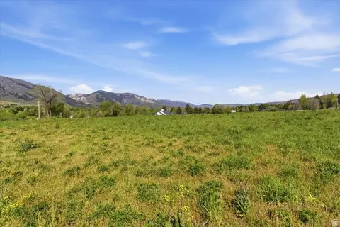Undisclosed, Eden, UT 84310 photo 15