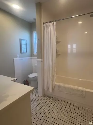 Bath - 135 E 200 N, Beaver, UT 84713 photo 6 of 13