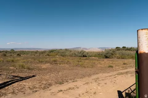 5600 S 1500 E, Vernal, UT 84078