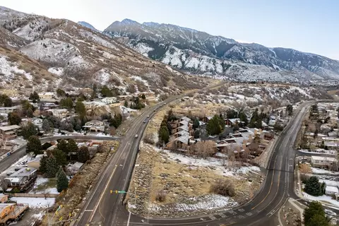 8955 S Wasatch Blvd, Sandy, UT 84093 photo 22