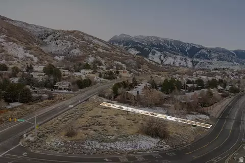 8955 S Wasatch Blvd, Sandy, UT 84093 photo 6